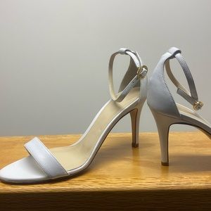 White nappa sandal size7